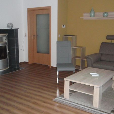 Ferienwohnung Am Schlossberg Арнщат Екстериор снимка