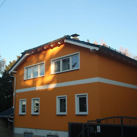 Ferienwohnung Am Schlossberg Арнщат Екстериор снимка