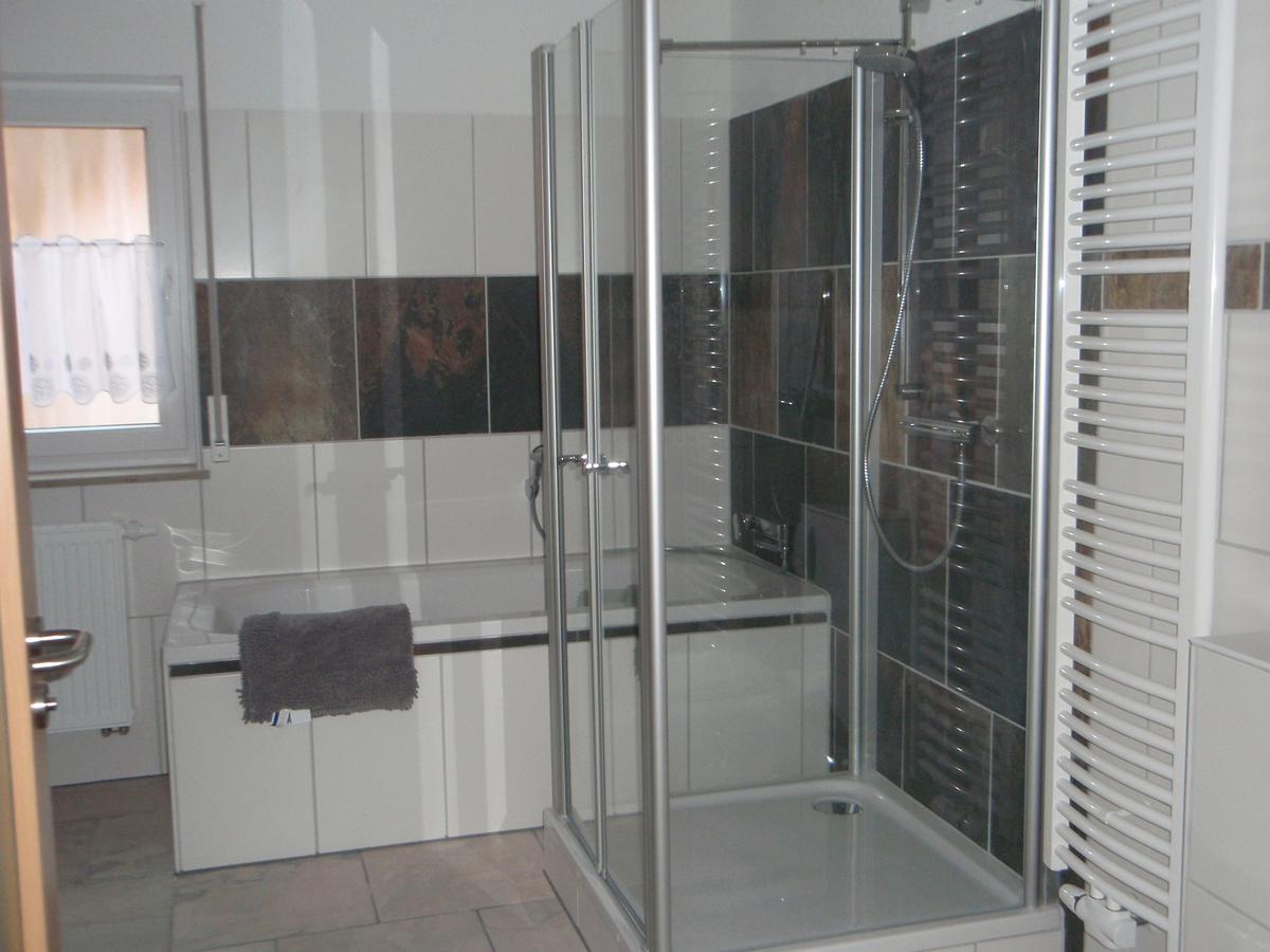 Ferienwohnung Am Schlossberg Арнщат Екстериор снимка