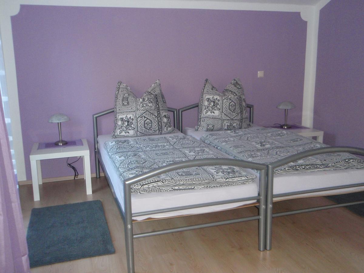 Ferienwohnung Am Schlossberg Арнщат Екстериор снимка